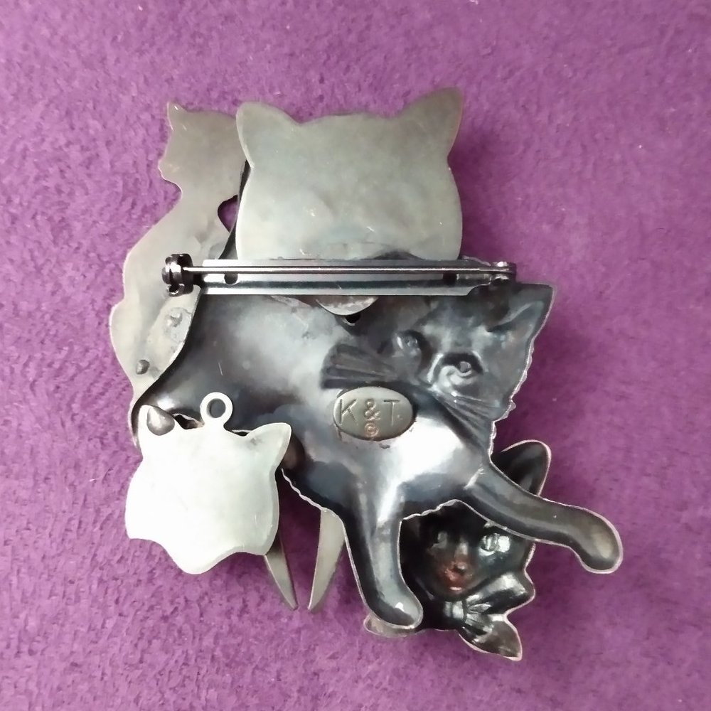 Multi-Cat Brooch - Picture 2 of 2